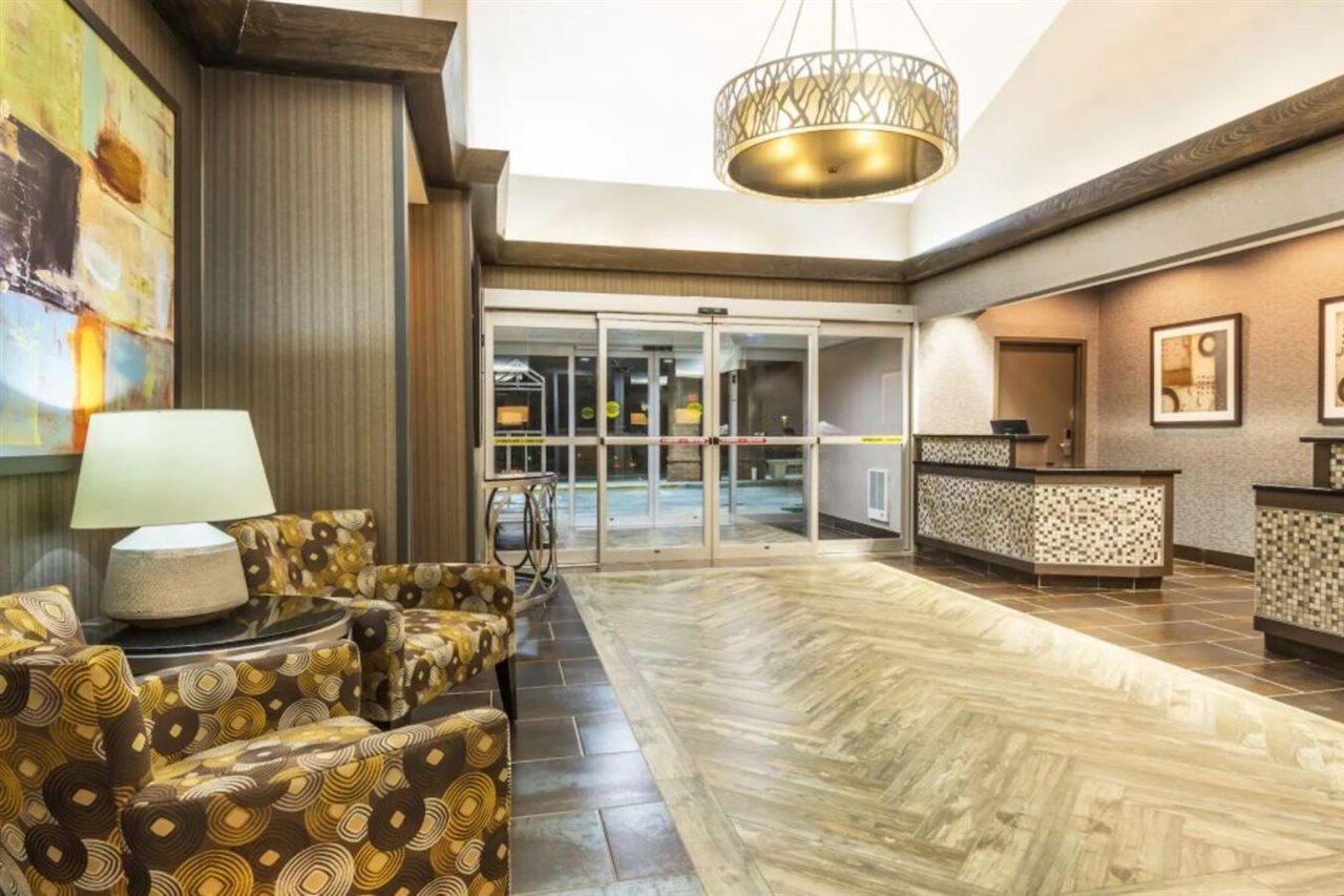 Super 8 By Wyndham Copley Akron Exterior foto